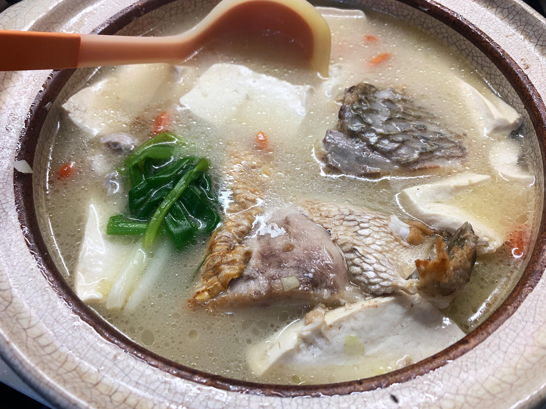 鱼头豆腐汤