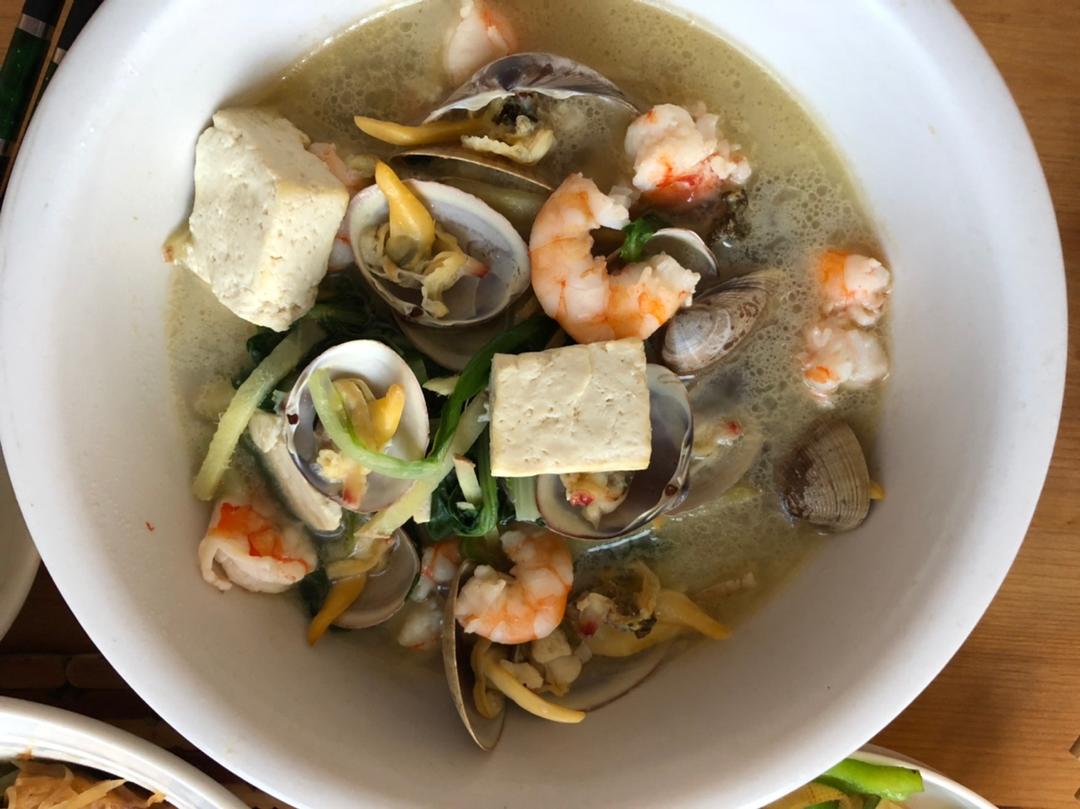 海鲜豆腐汤