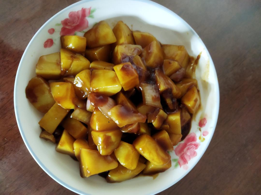 🔥巨下饭，软糯入味！比肉还好吃的红烧土豆