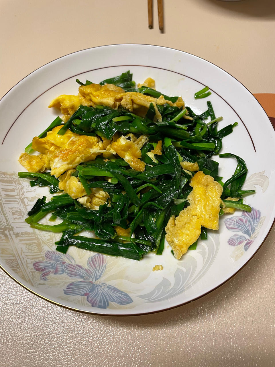 韭菜炒鸡蛋——三分钟快手下饭菜 掌握火候的秘诀