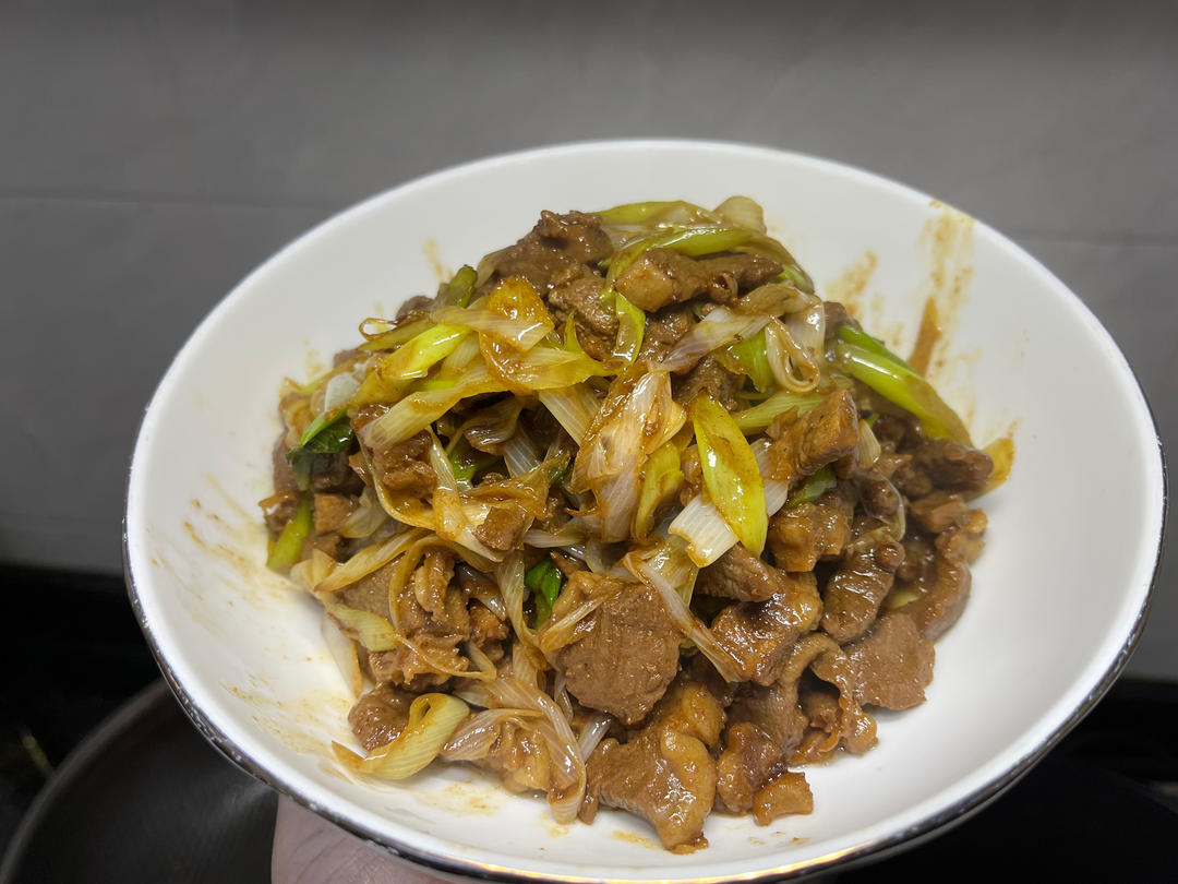 【嗷呜】老北京葱爆羊肉