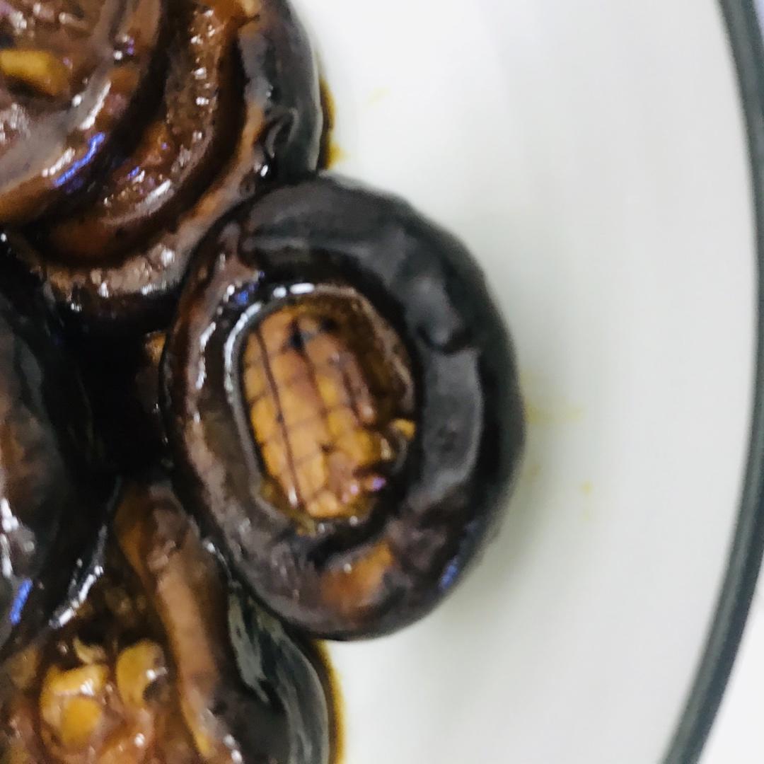 鲜嫩多汁，比鲍鱼还好吃红烧香菇