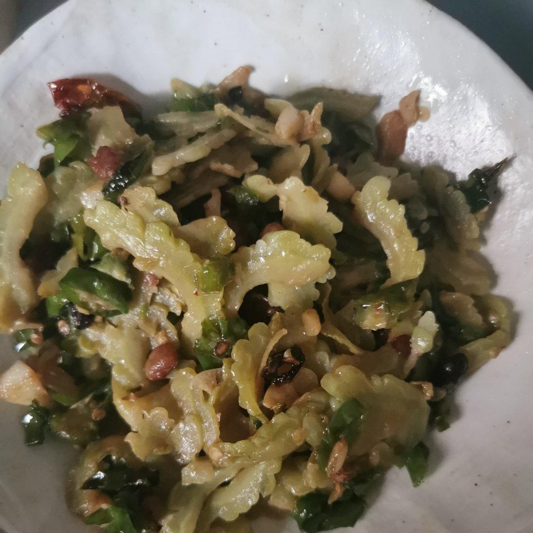 清炒苦瓜