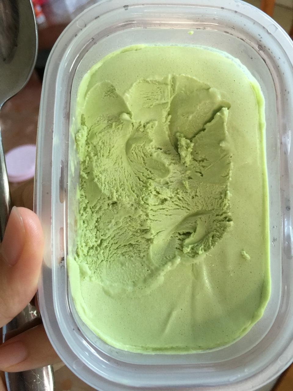 无需搅拌也无冰渣的抹茶冰淇淋