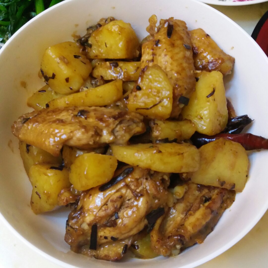 土豆炖鸡翅（快手零失败）