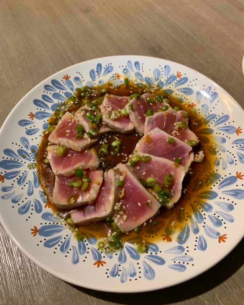 Tuna Tataki (金枪鱼tataki)