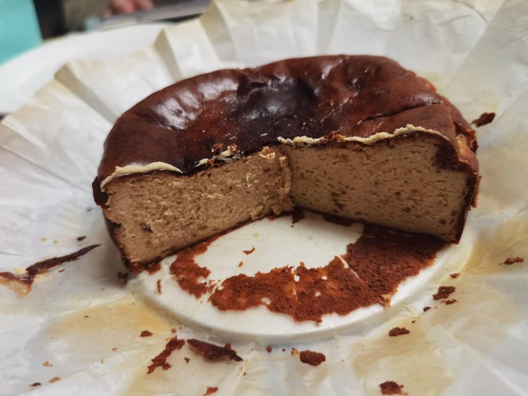 初秋甜品｜焦糖咖啡巴斯克蛋糕🍰一口沦陷