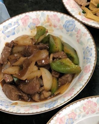 黑椒牛肉粒