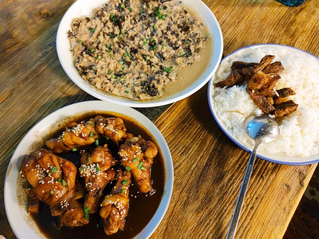 嫩滑的蒸肉饼