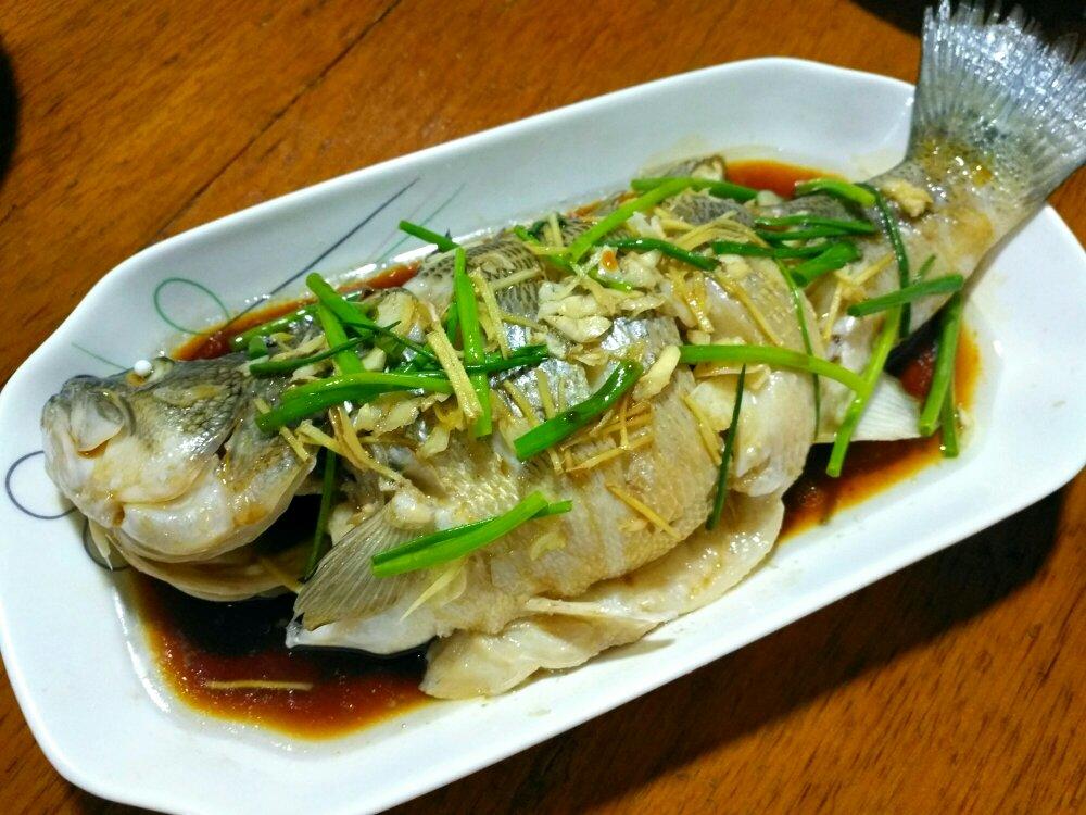 清蒸鲈鱼
