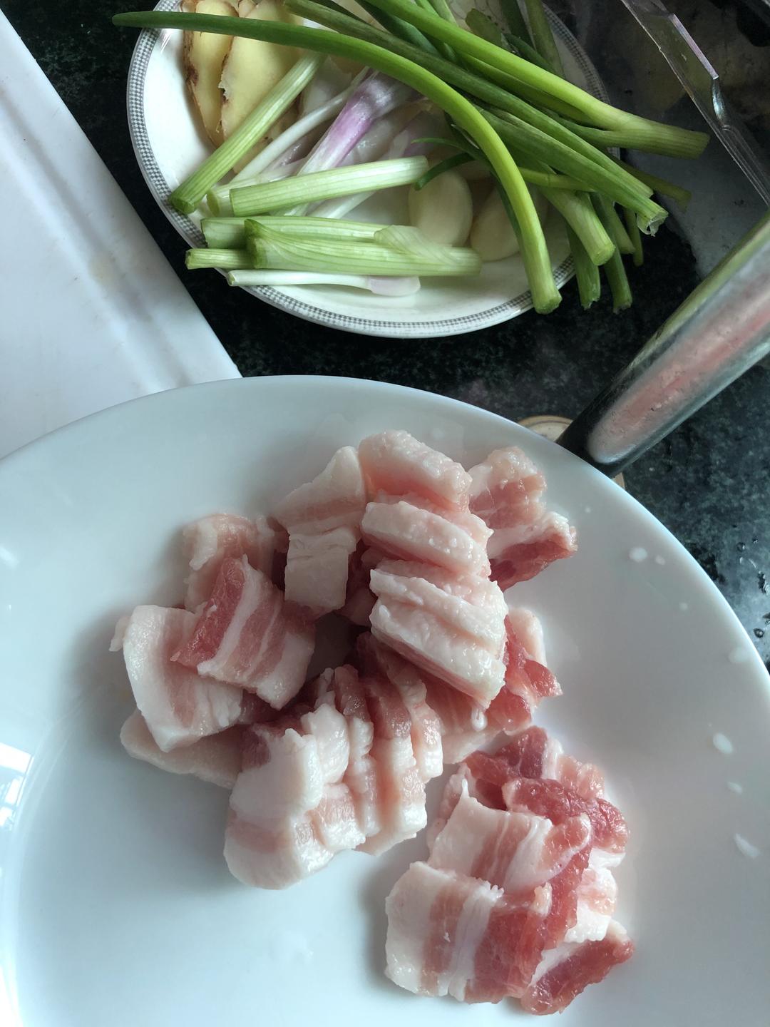 花肉炒茄子 过油版 的做法步骤图 Yanyancheng 下厨房