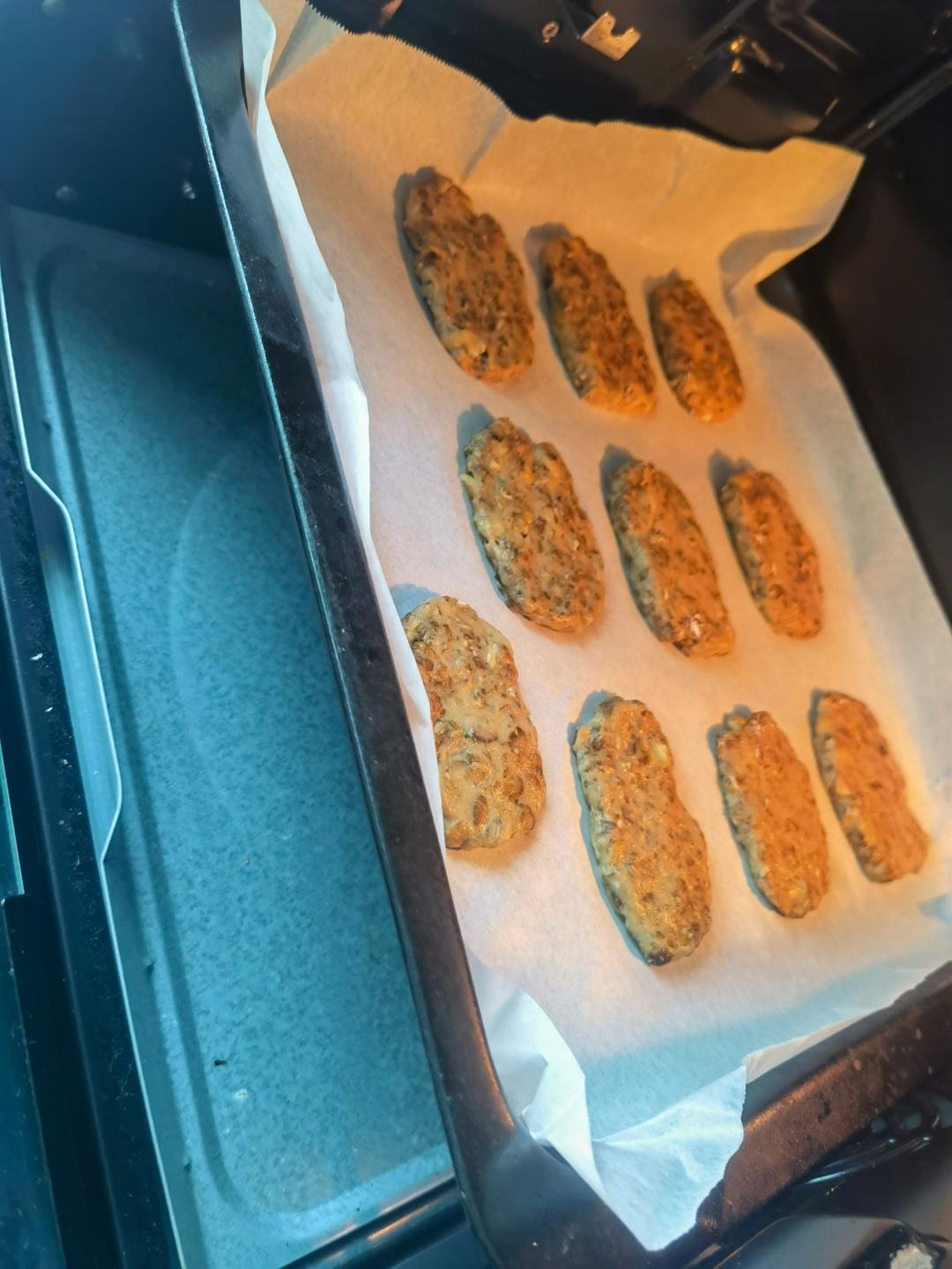 燕麦饼干，无黄油配方无需打发，保证各个酥掉渣，不干不噎不变硬