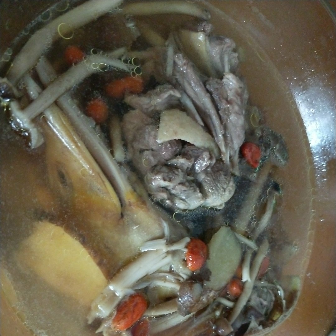 茶树菇番鸭汤