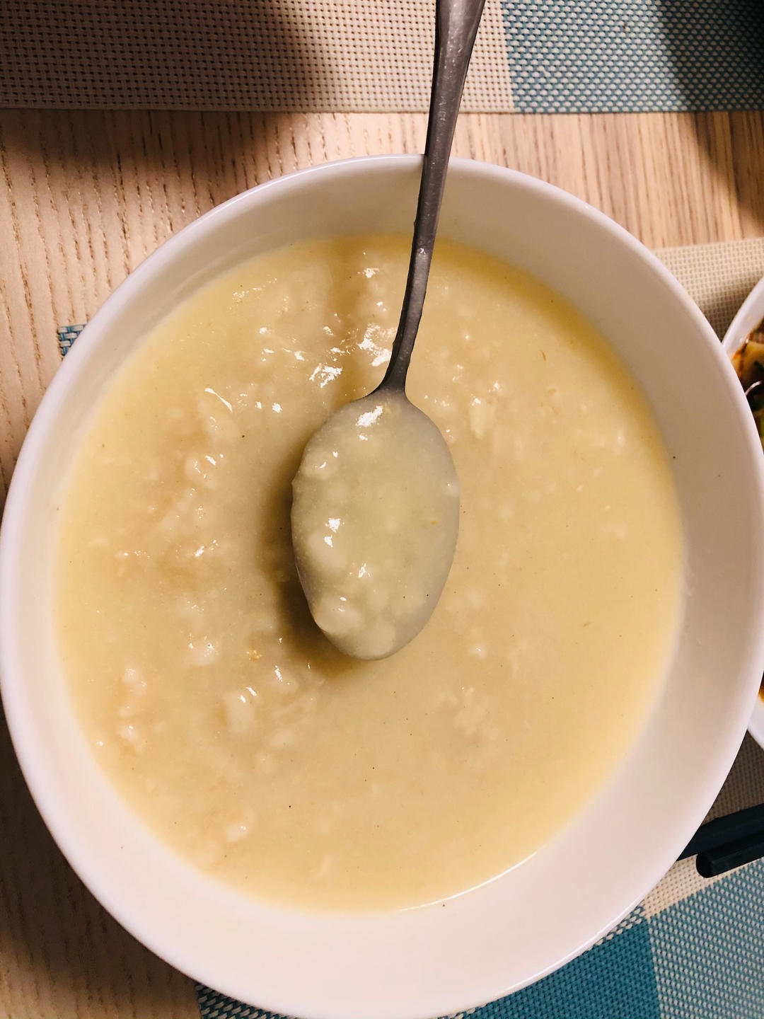5分钟搞定的玉米面粥