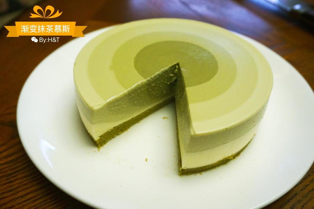 渐变抹茶慕斯蛋糕：我Amanda带着既美又作的抹茶甜点又来了！【曼食慢语】