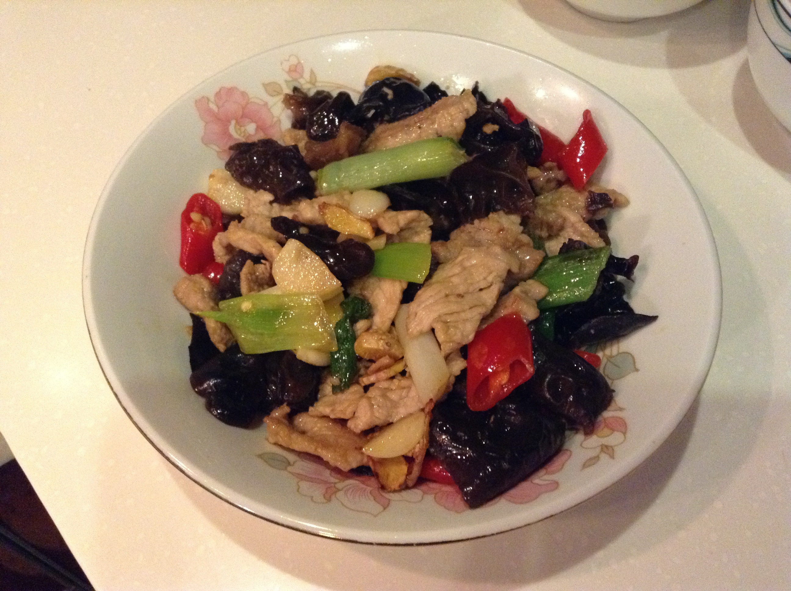 飘鸟的冬瓜做的木耳肉片木耳肉片家常菜首页登录注册作品动态菜单查看