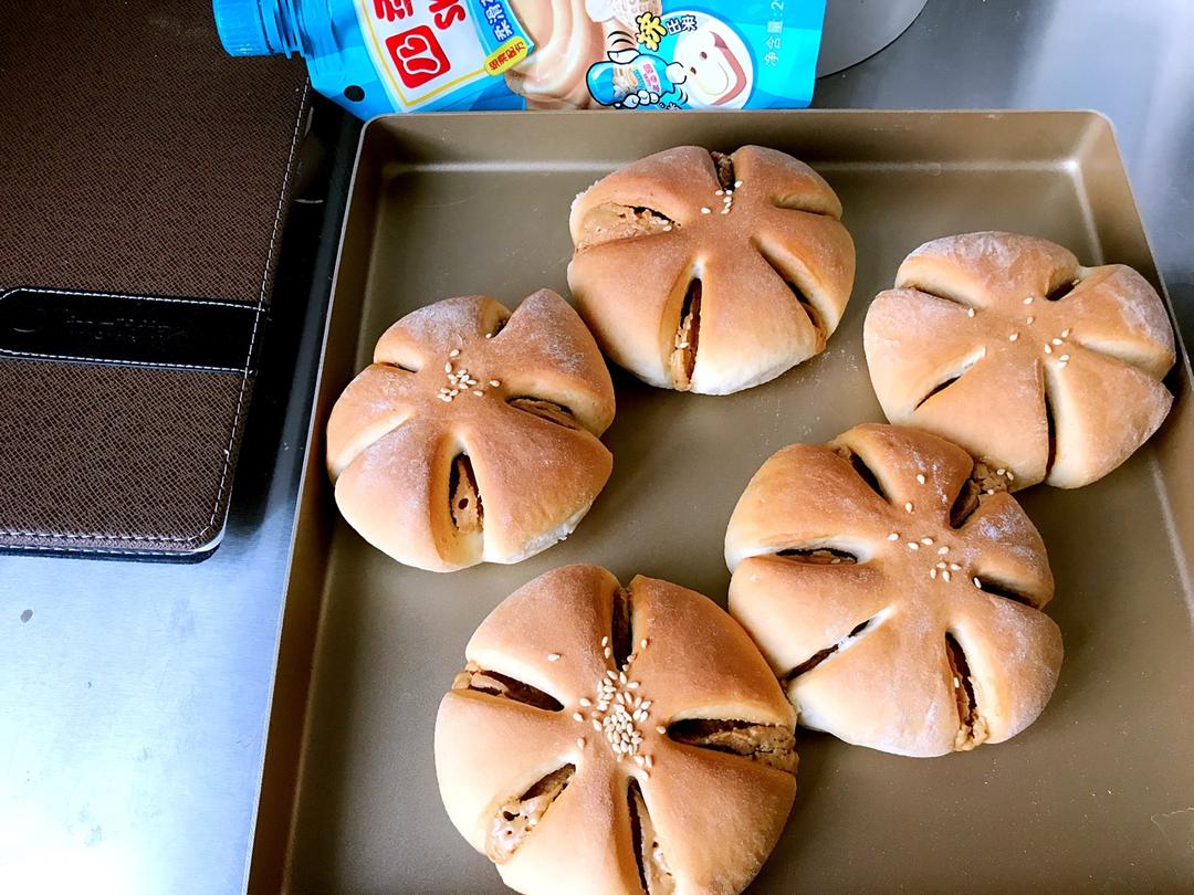 花生小面包