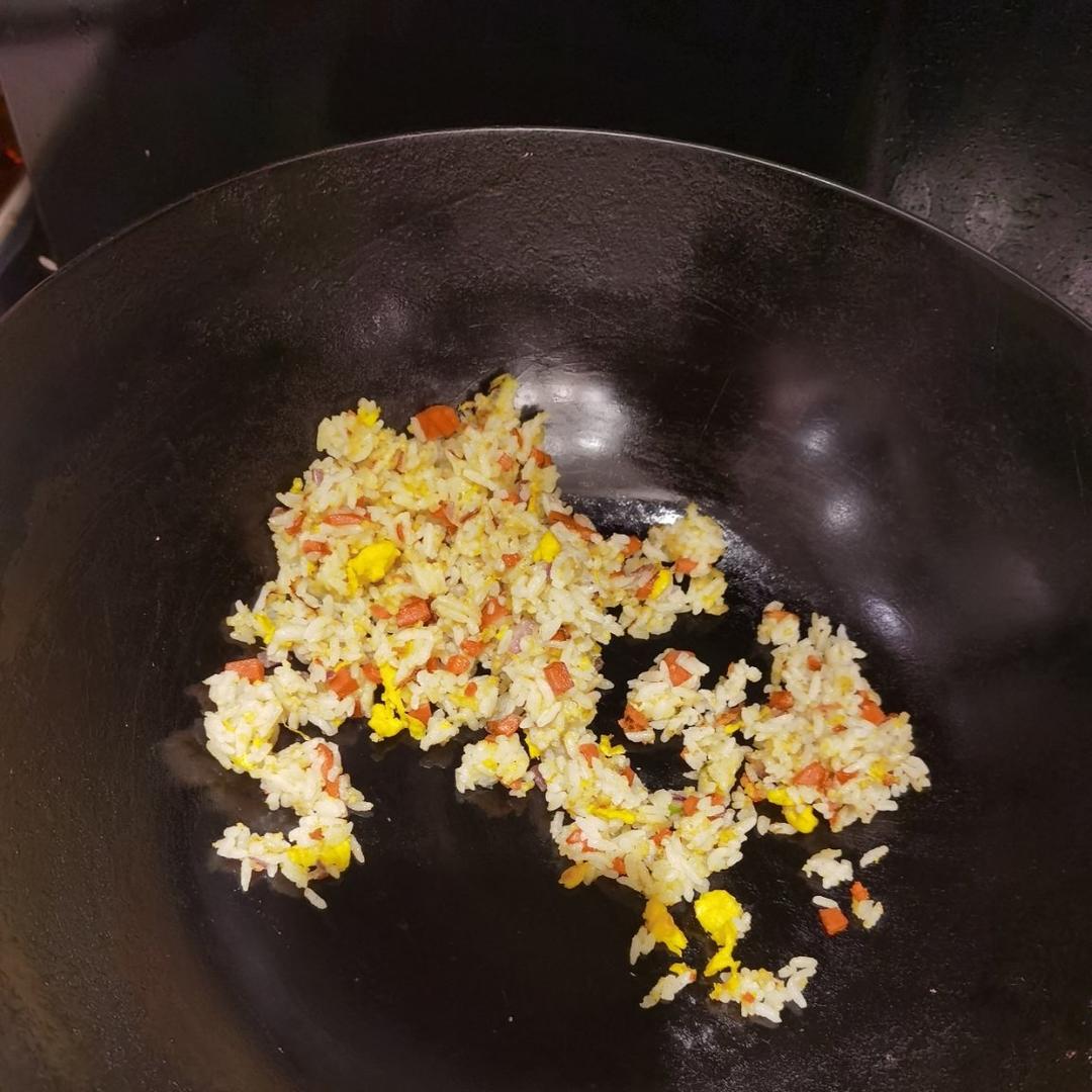 黄金火腿肠蛋炒饭