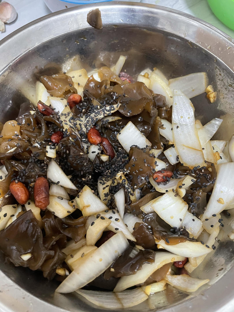 【凉拌木耳】按照我的做法，比饭店还好吃！调味汁是关键~好吃到停不下来