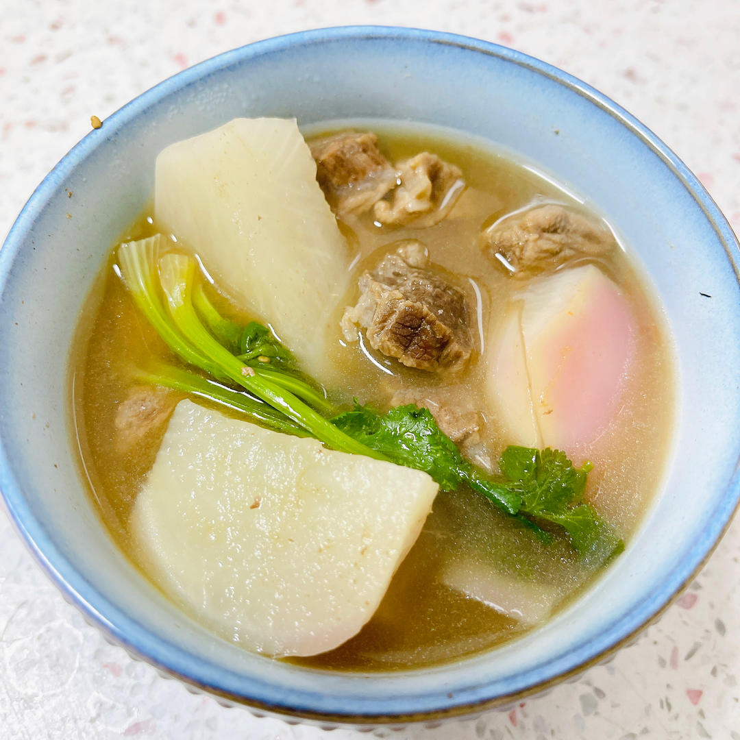 冬日限定——清炖萝卜牛腩（照例附蘸料）