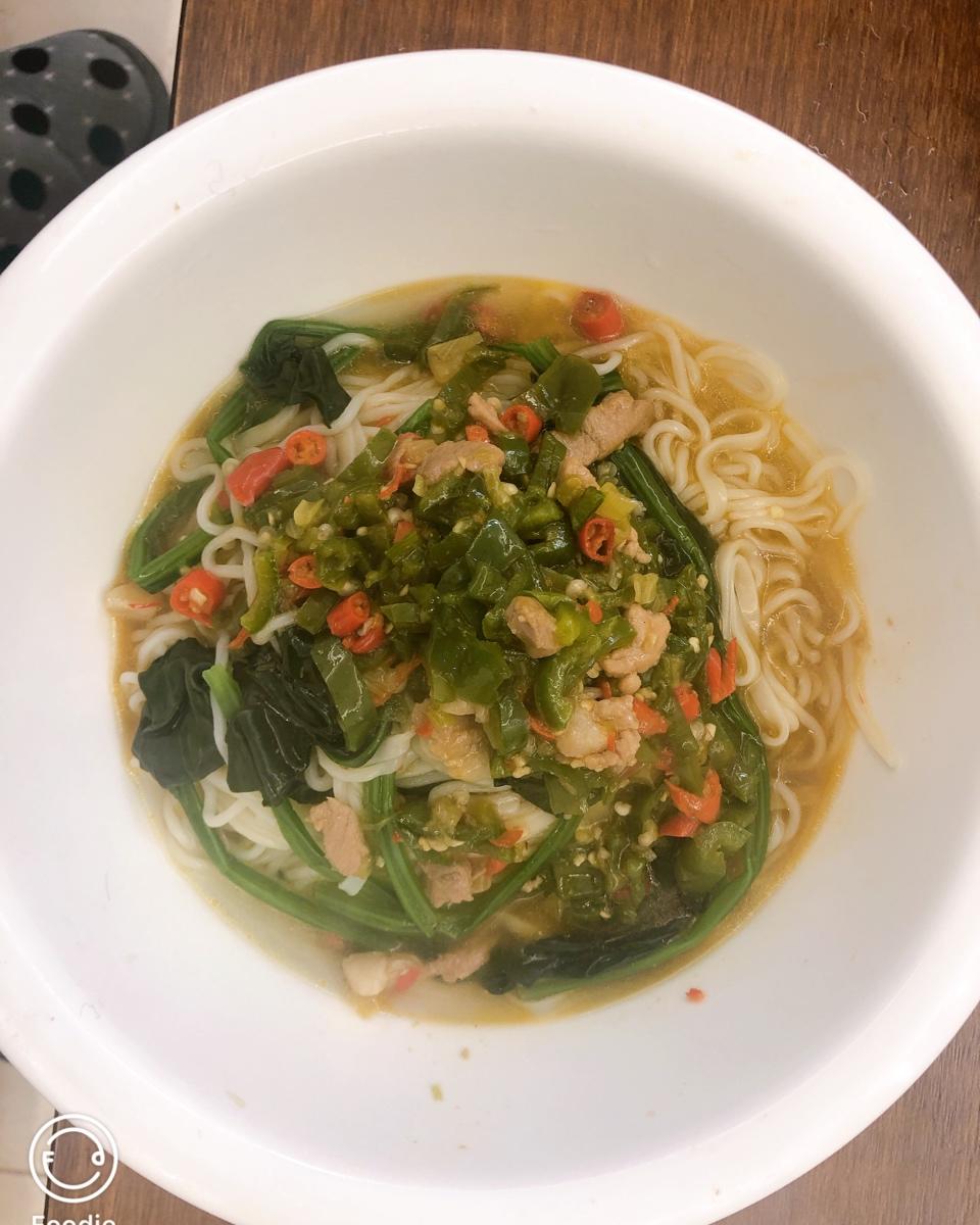 青椒肉丝卤手擀面