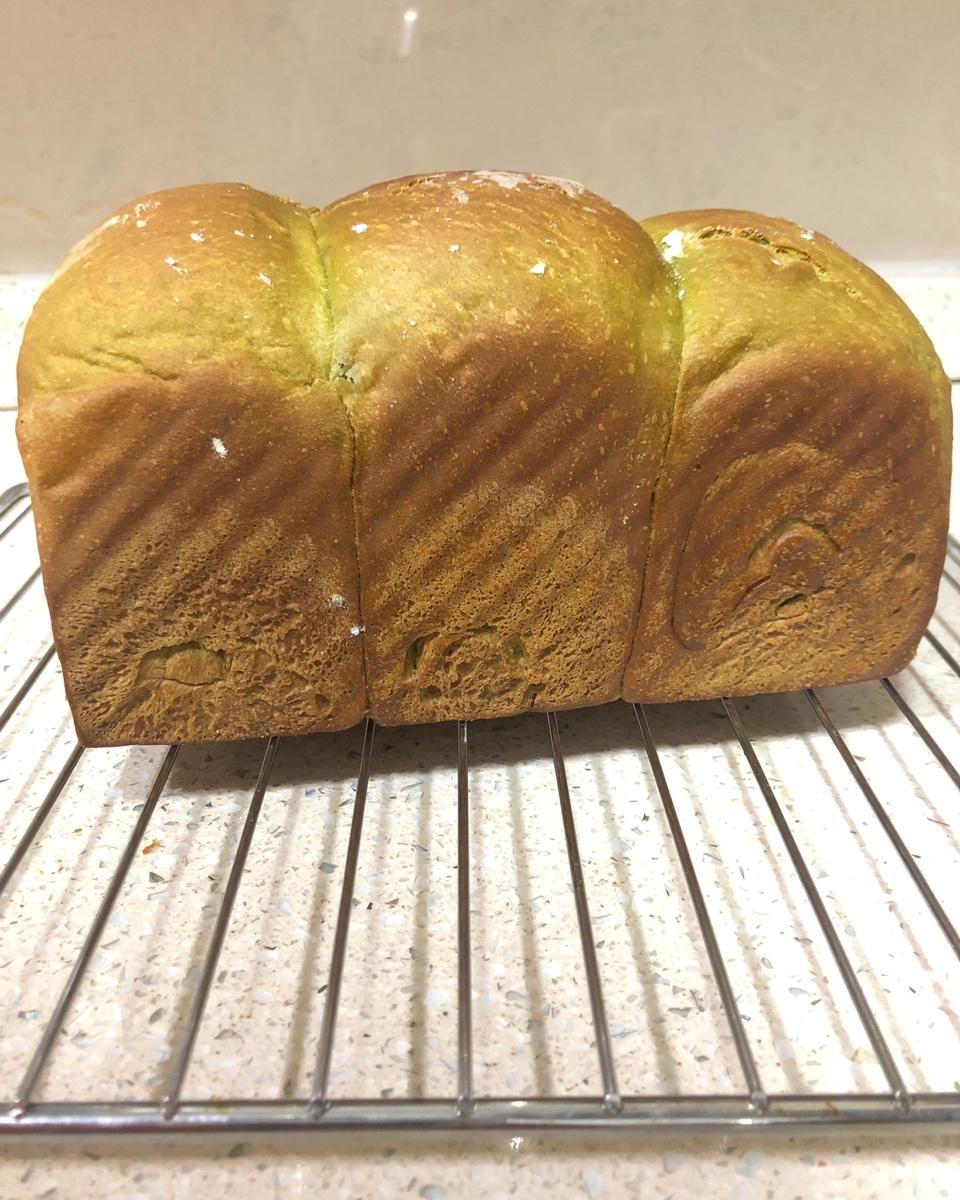 抹茶红豆面包