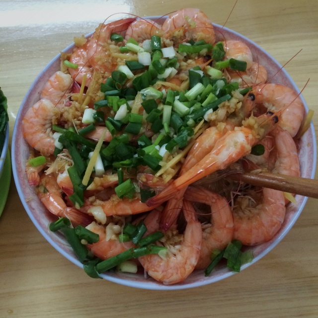 蒜蓉粉丝蒸大虾