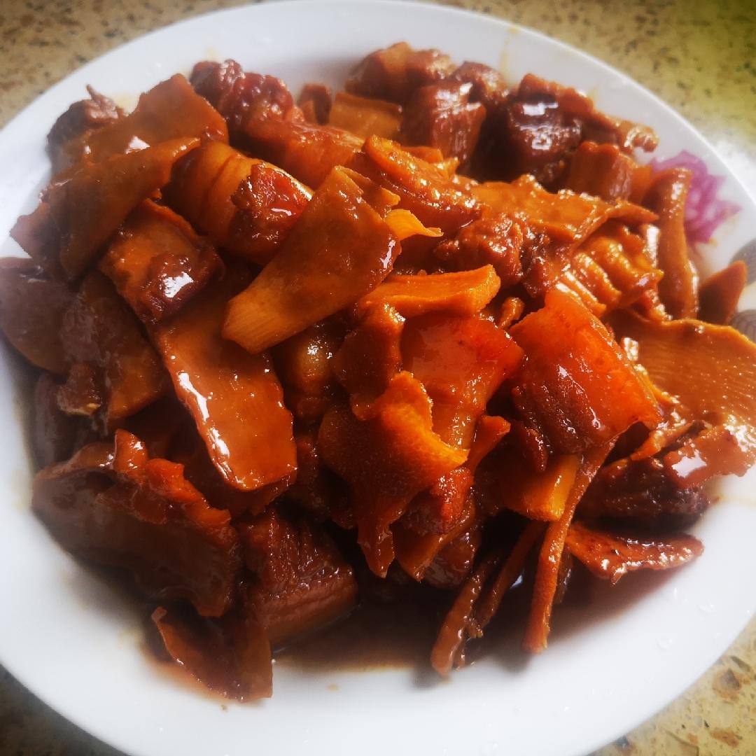 笋干扣肉