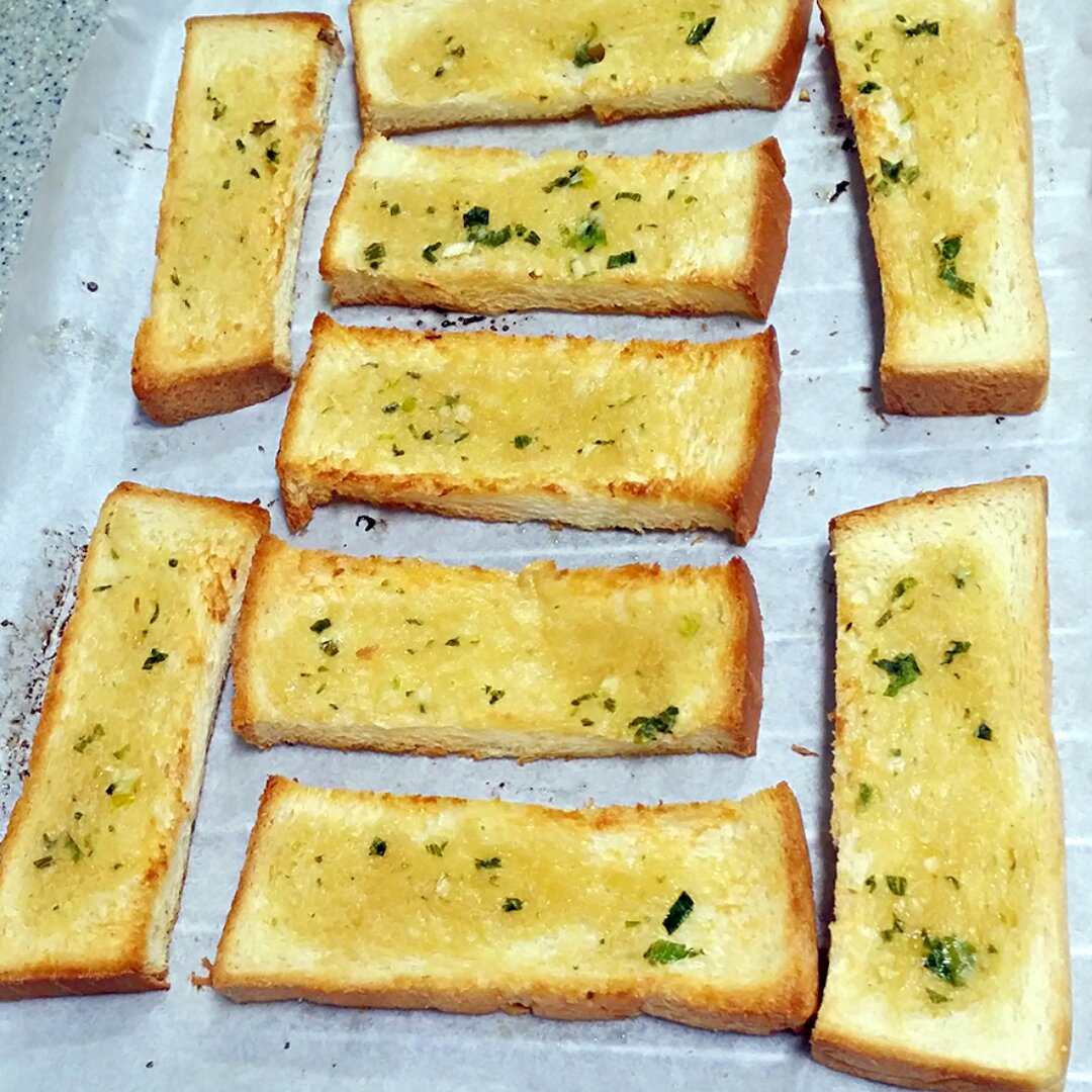 香蒜面包条
