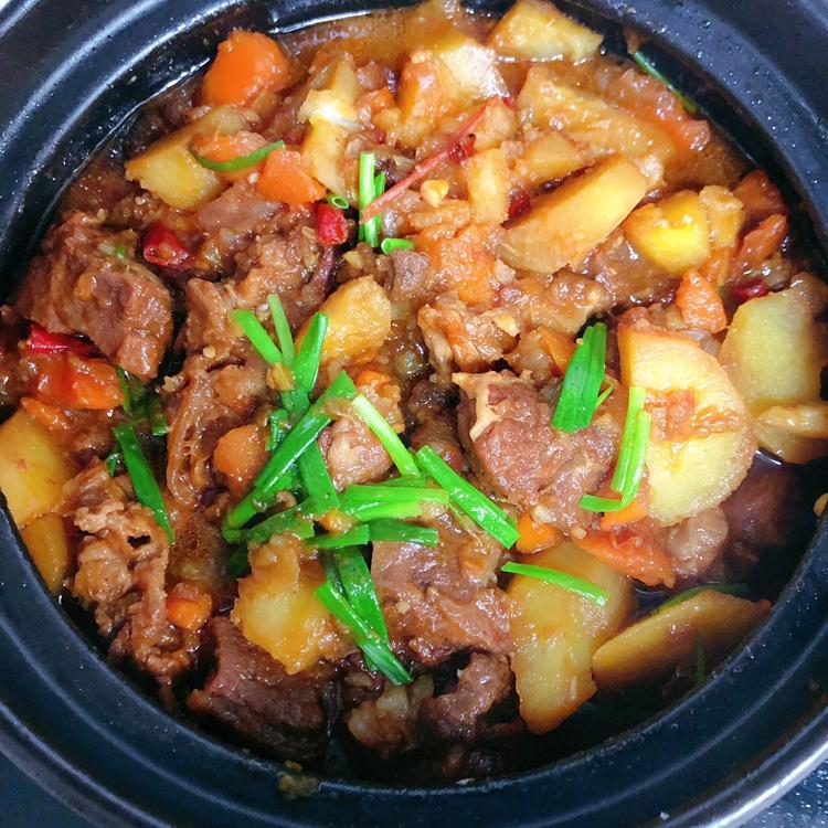 番茄土豆炖牛腩