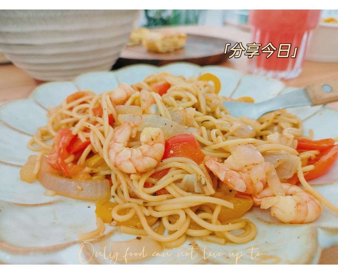 每天早安、午安和晚安，一年四季都不觉厌烦