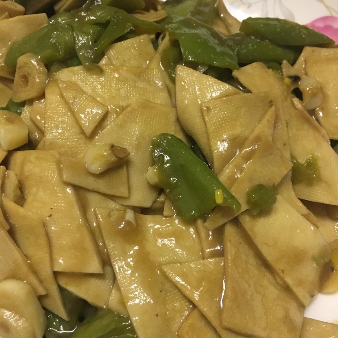 尖椒炒干豆腐