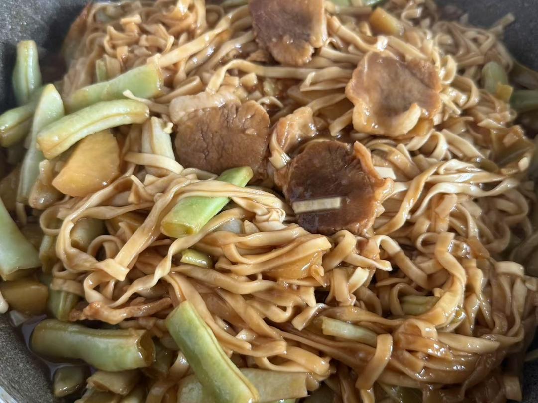肉末扁豆焖挂面