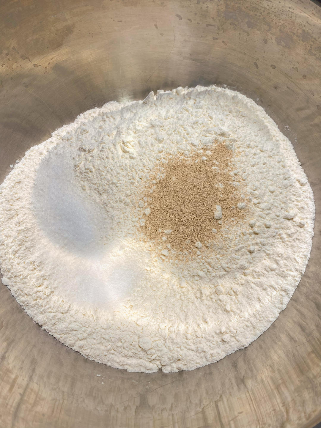 纯奶手撕吐司的做法 步骤1