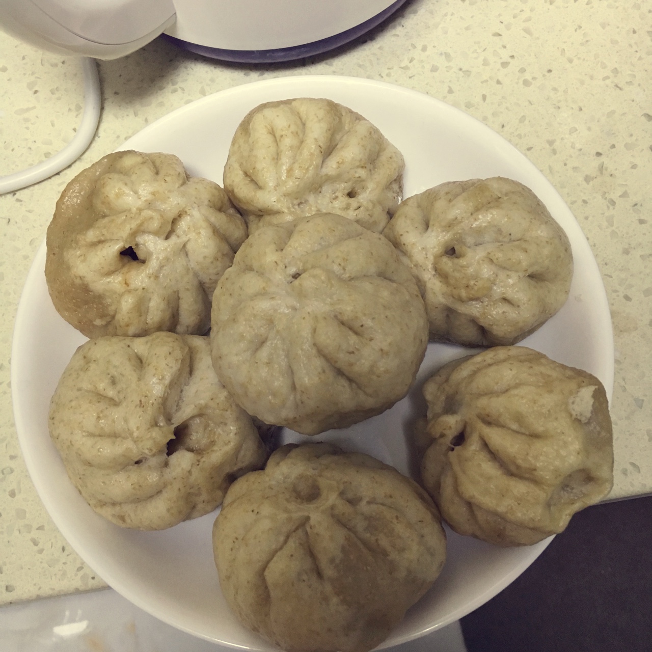 鲜美多汁的洋葱牛肉包子