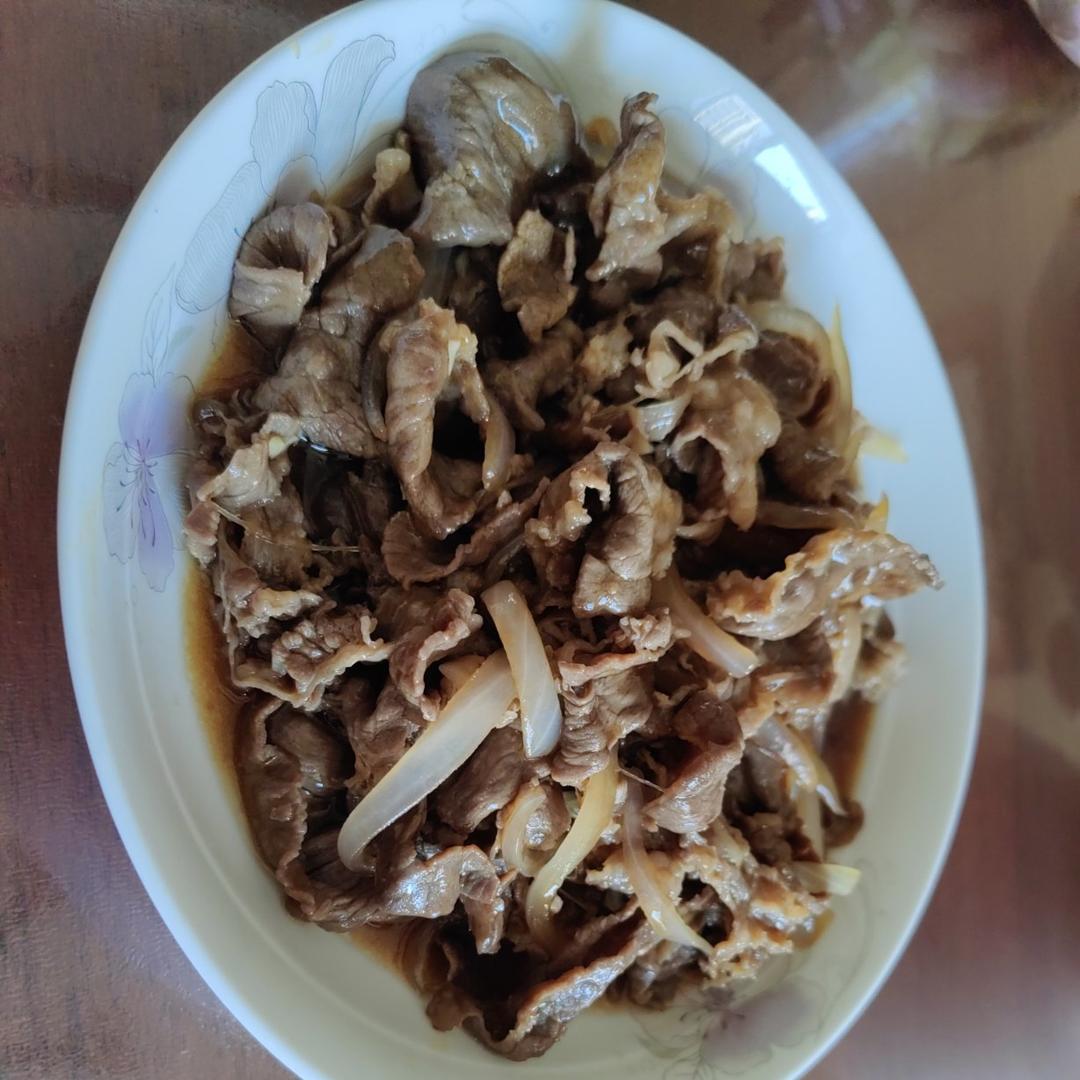 日式照烧肥牛                              模仿吉野家牛肉饭的牛肉版     自制家常照烧酱汁