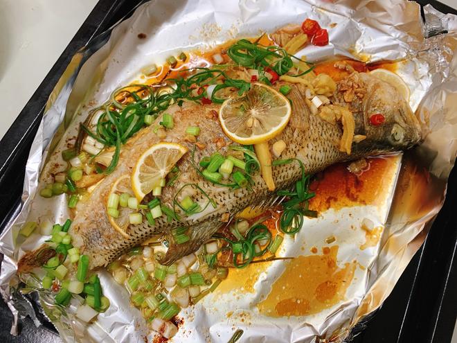 烤鱼-简易版鲈鱼🐟烤箱的做法