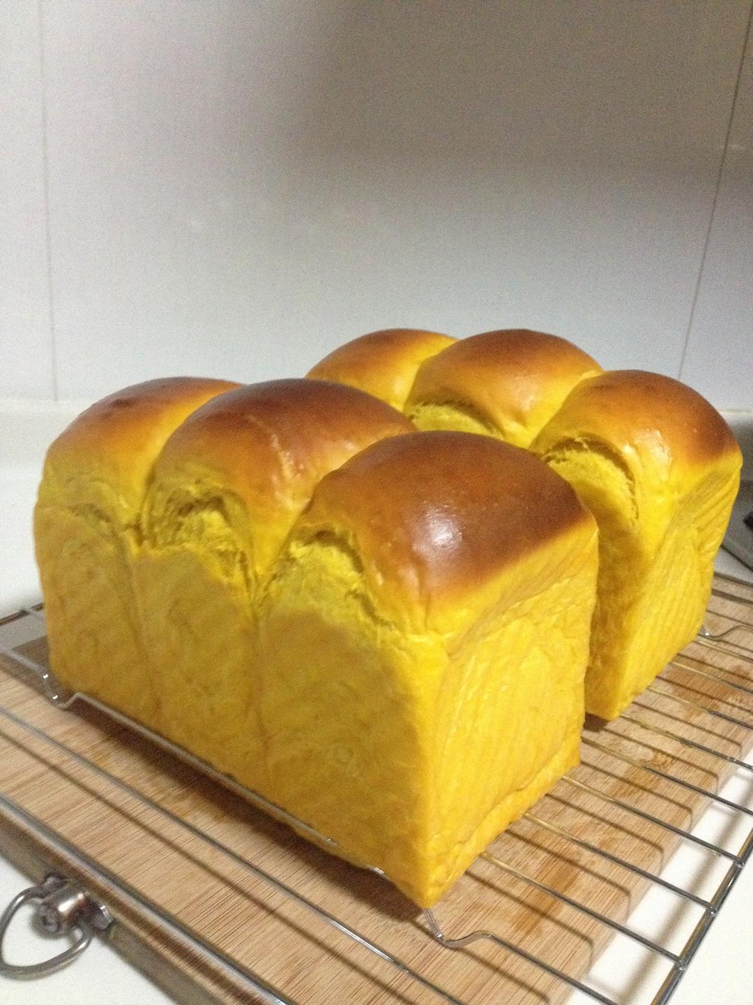 南瓜土司（二只450克大土司）的做法