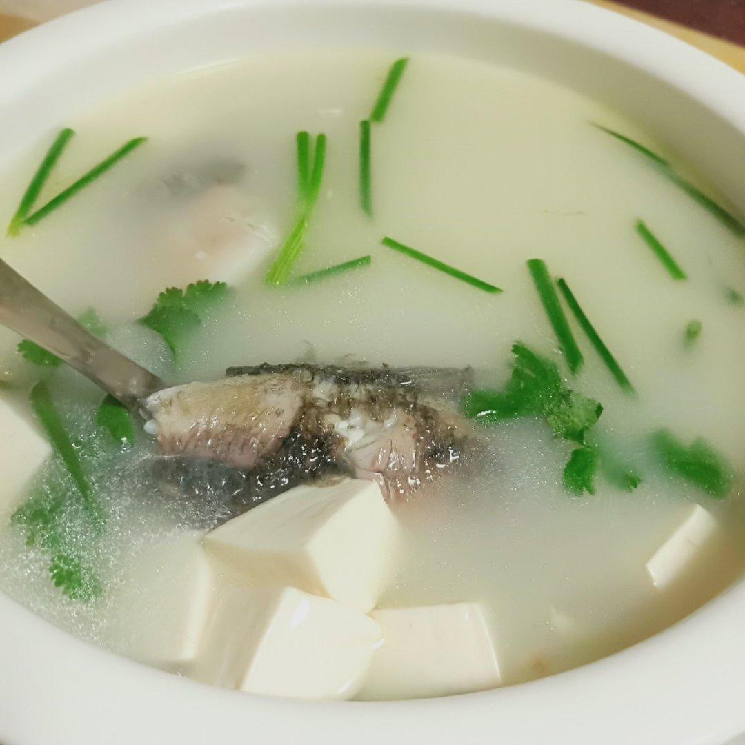 鲫鱼豆腐汤