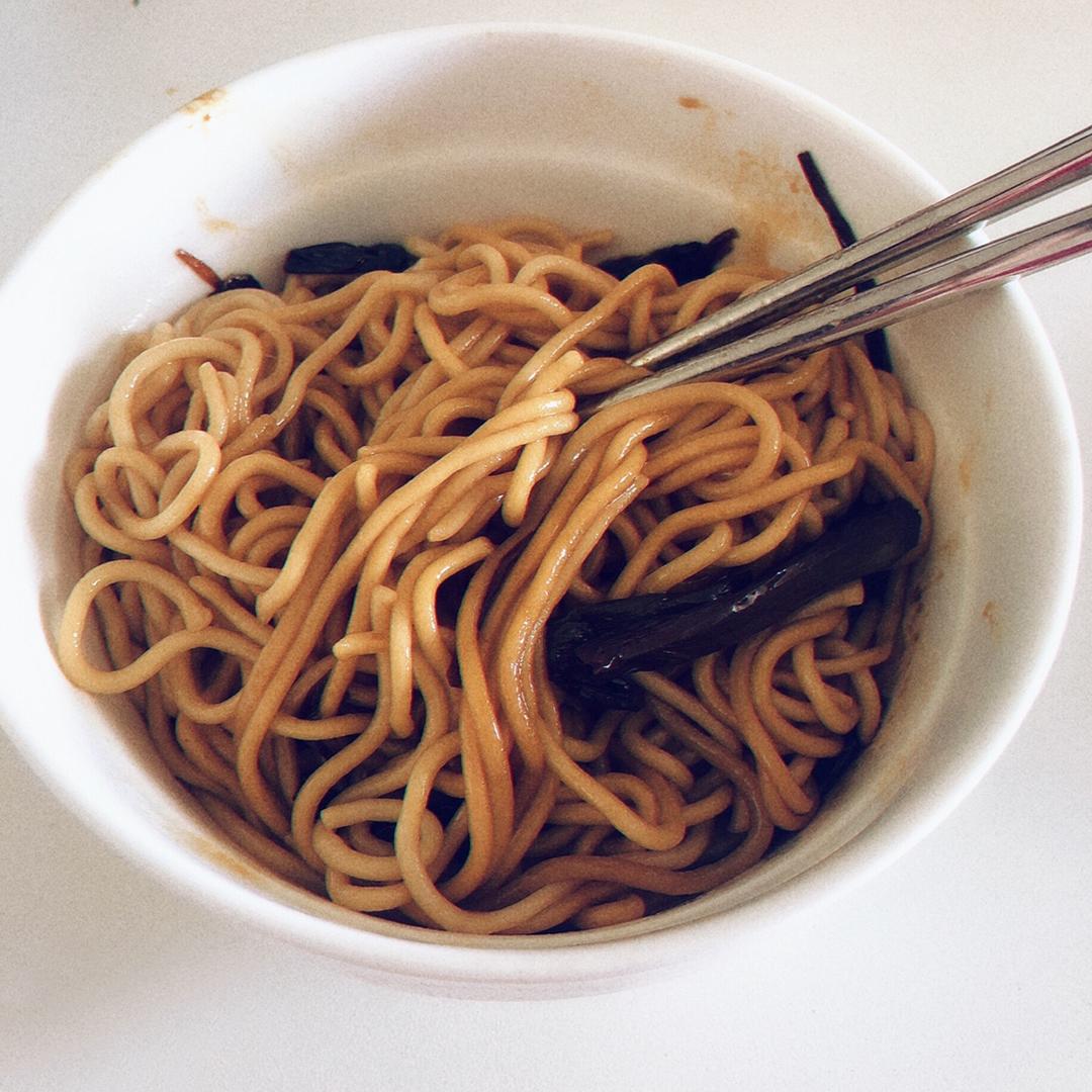 葱油拌面Spring Onion Noodles