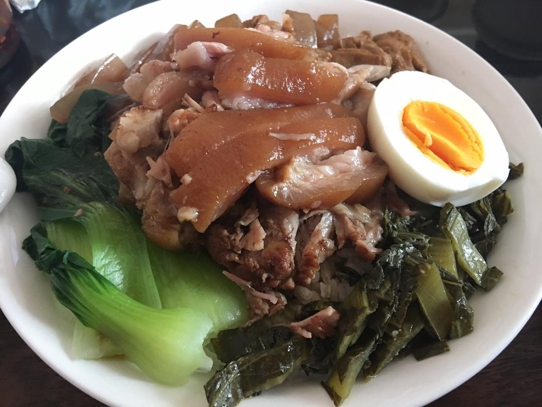 记忆里的清迈凤飞飞猪脚饭