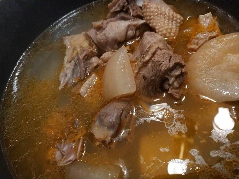 酸萝卜老鸭汤的做法