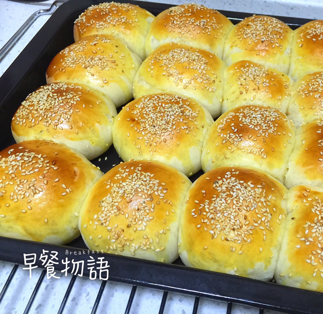 大人小孩都爱不释口的【蜂蜜牛奶小餐包】