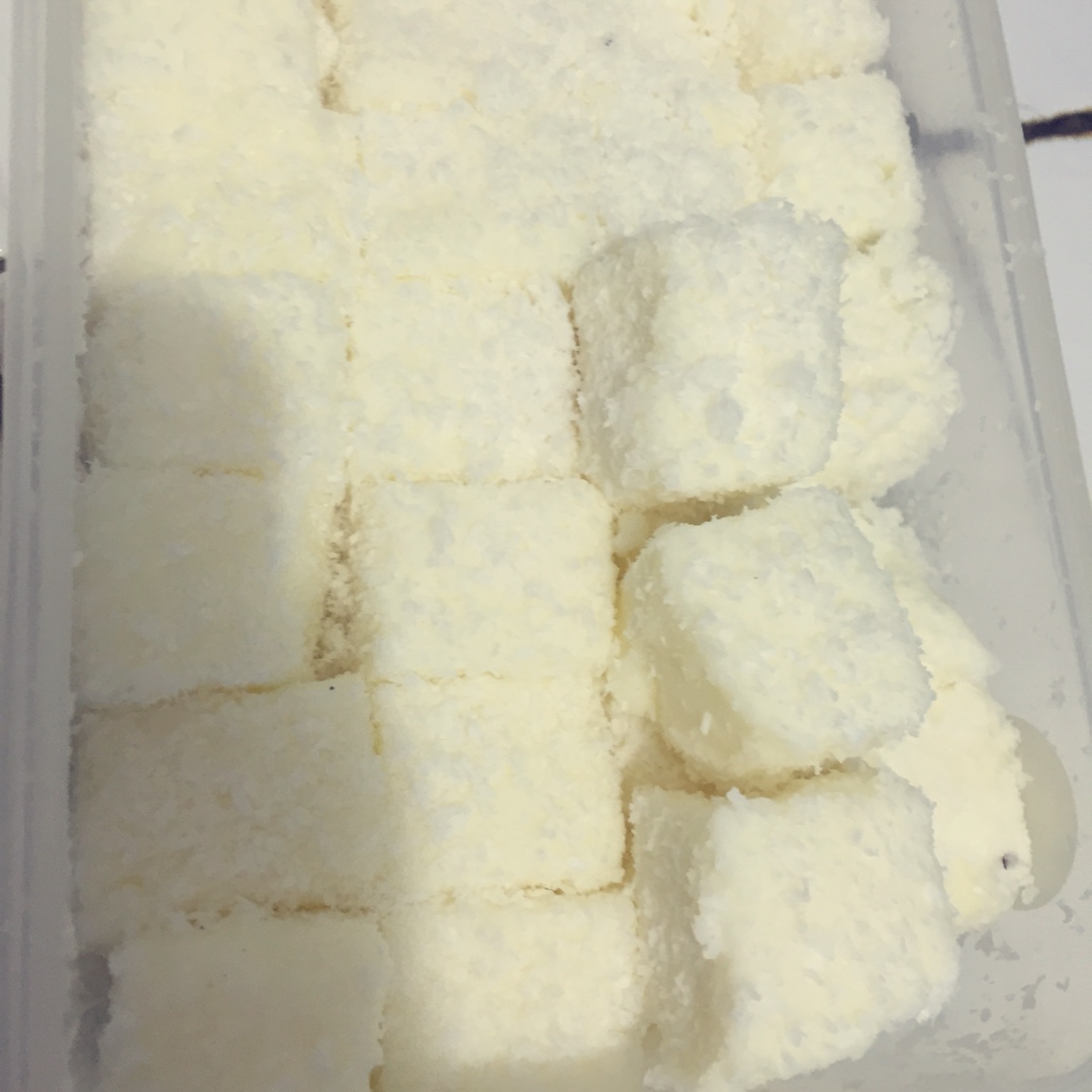 椰蓉牛奶小方