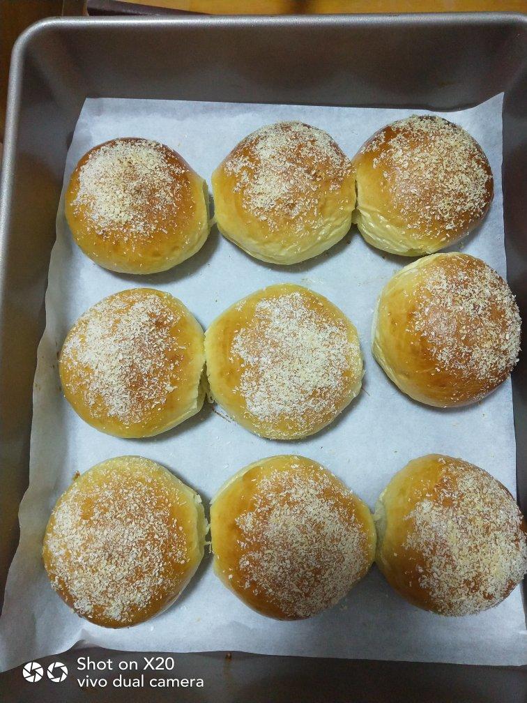 一次发酵椰蓉餐包