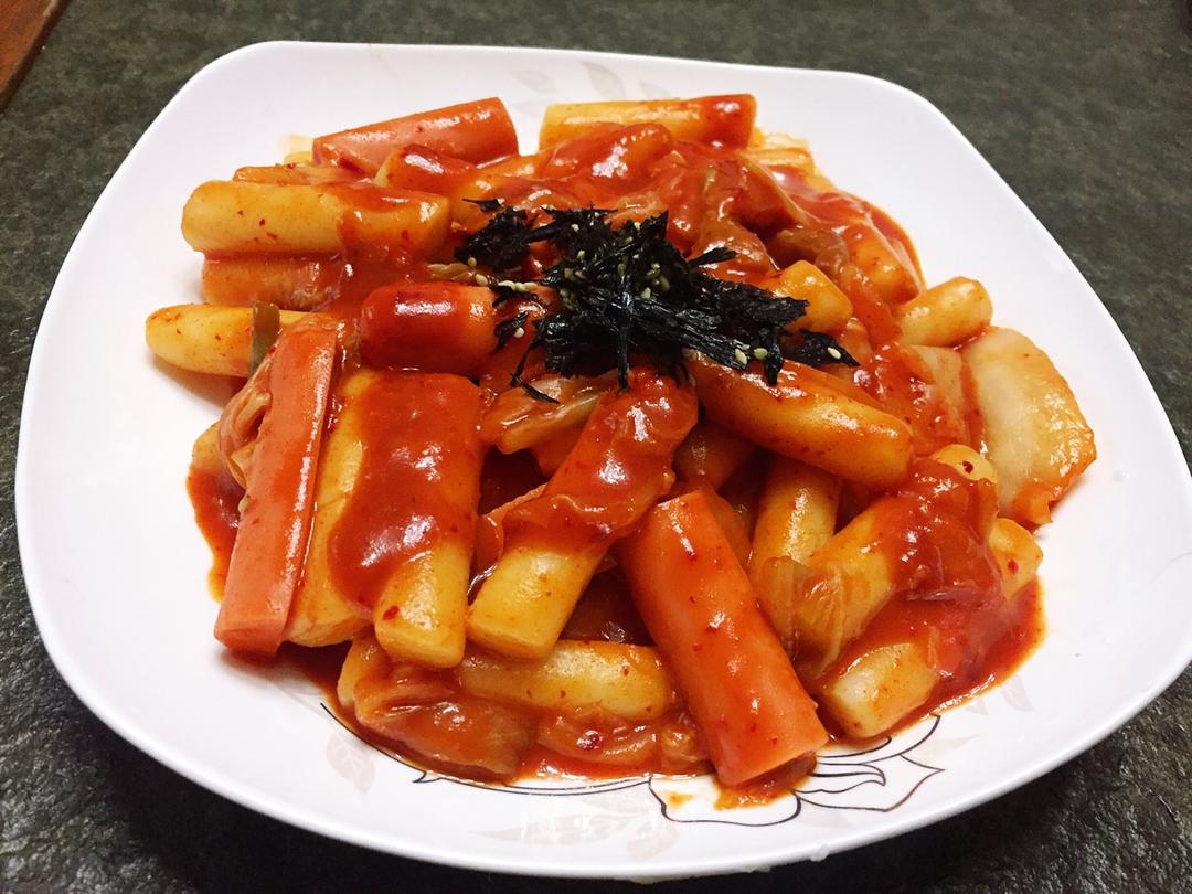 短发的熊猫小姐做的韩式辣炒年糕