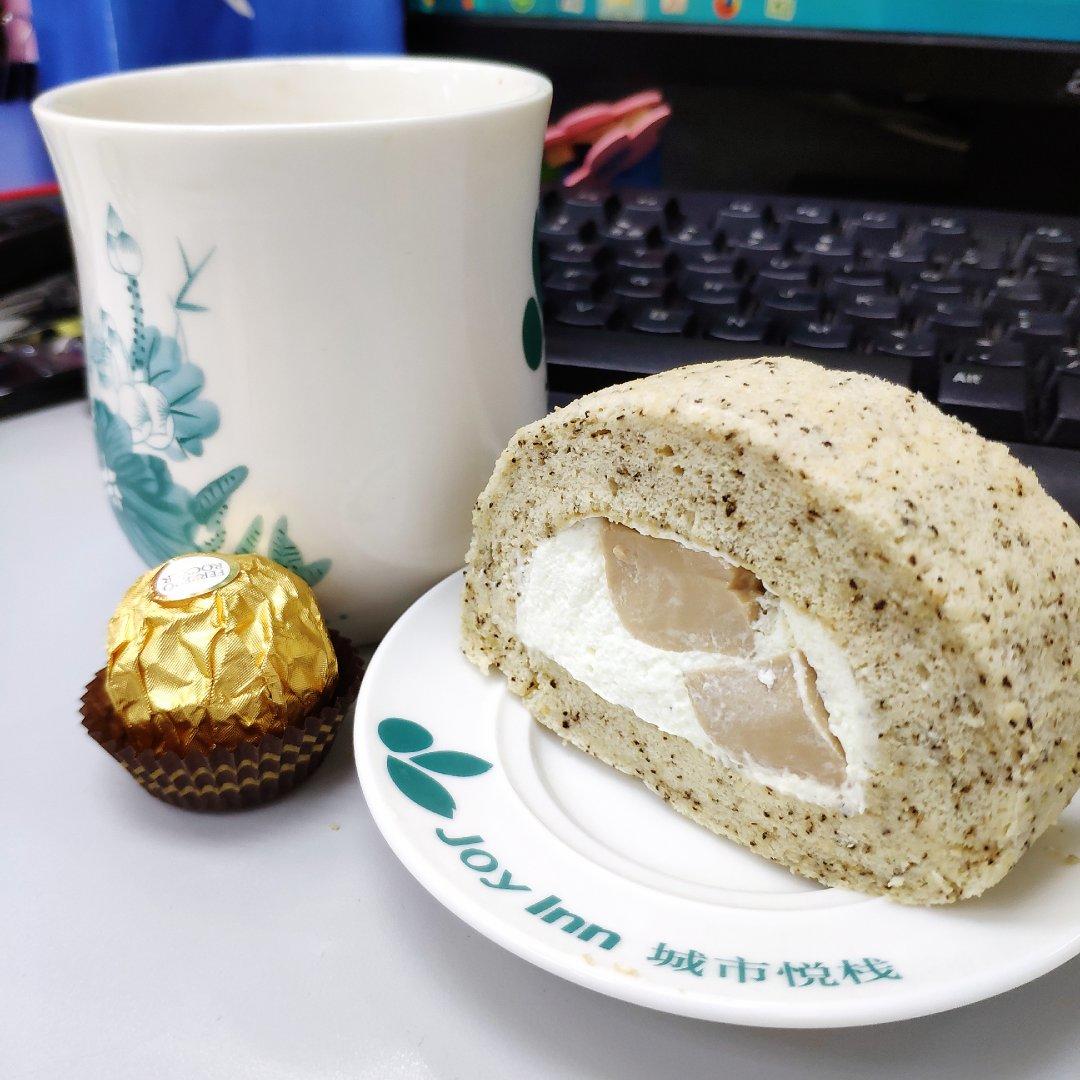 草莓奥利奥漩涡蛋糕