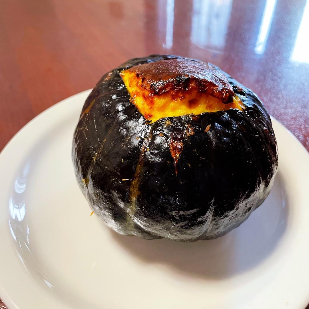 贝贝南瓜的奇特打开方式：南瓜烤蛋挞