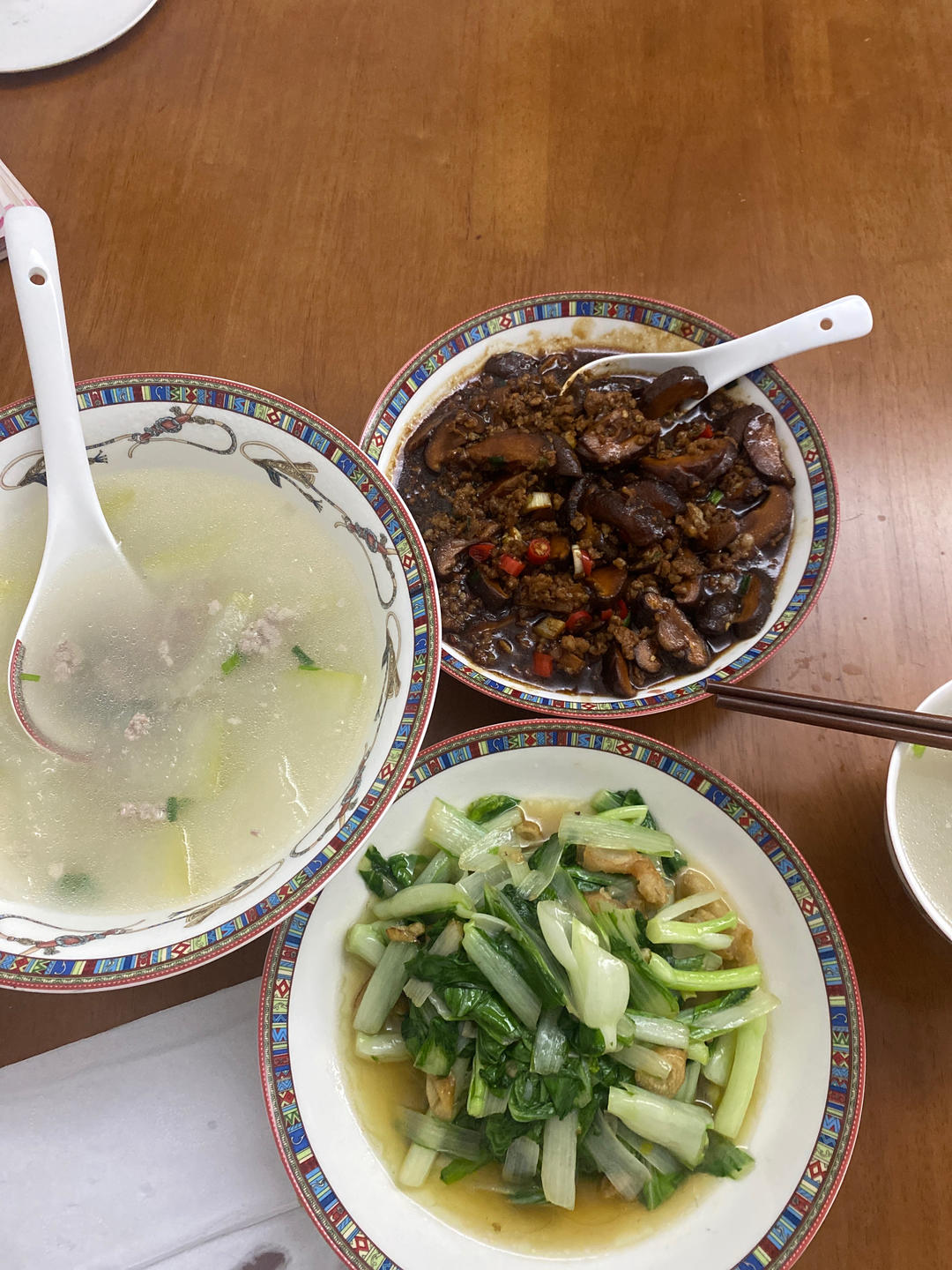 酱汁浓郁！超级下饭的家常菜肉末香菇