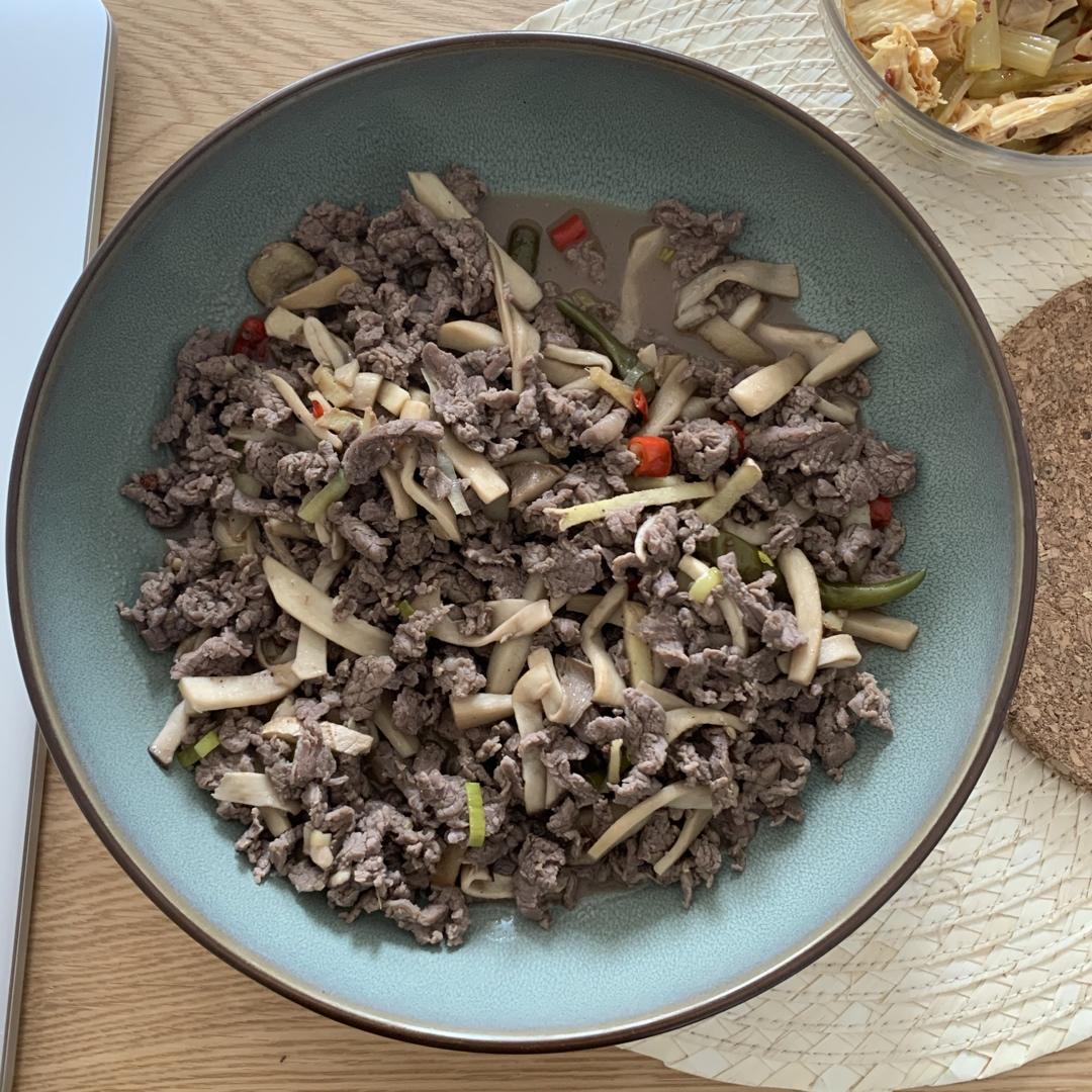 双椒炒牛肉 粤菜小炒 一分钟快手菜